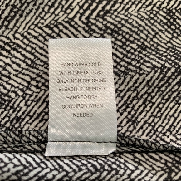 DR2 printed blouse short sleeve - size Large - Picture 6 of 7